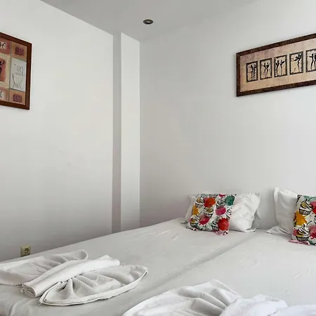 Sunny 2-bedroom In Complex Lina By Menada * Slantchev Briag